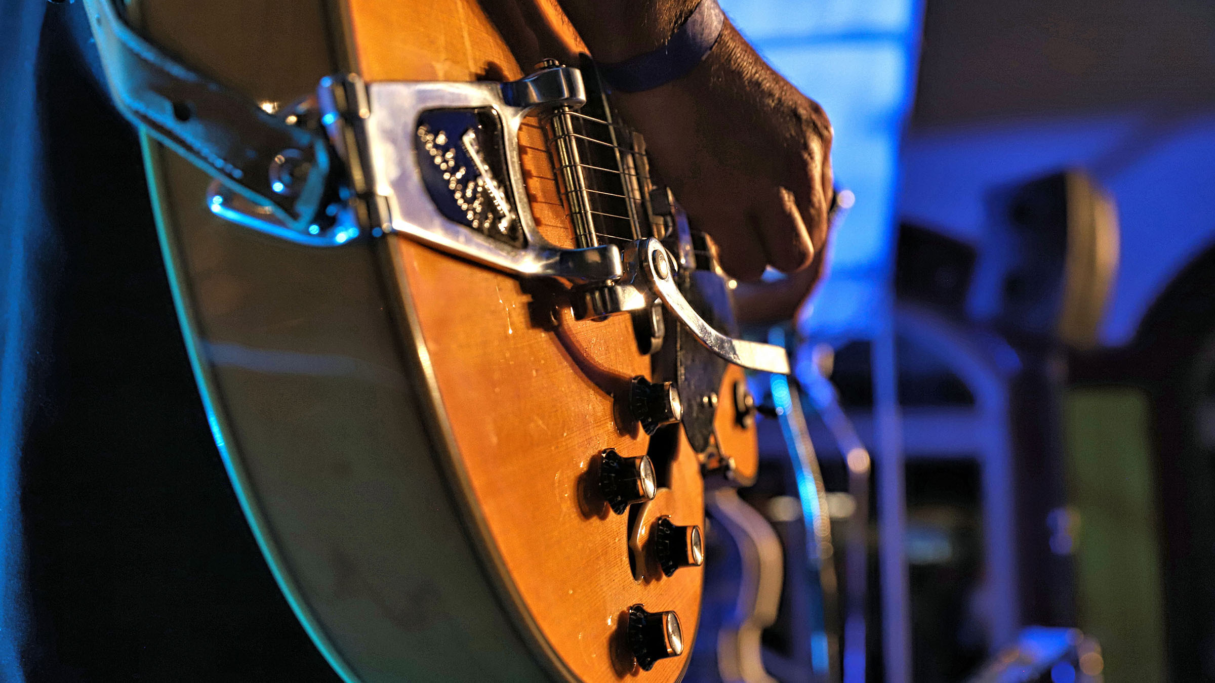 Flagstaff Gitarrist der Rock'n'Roll Band Basel live