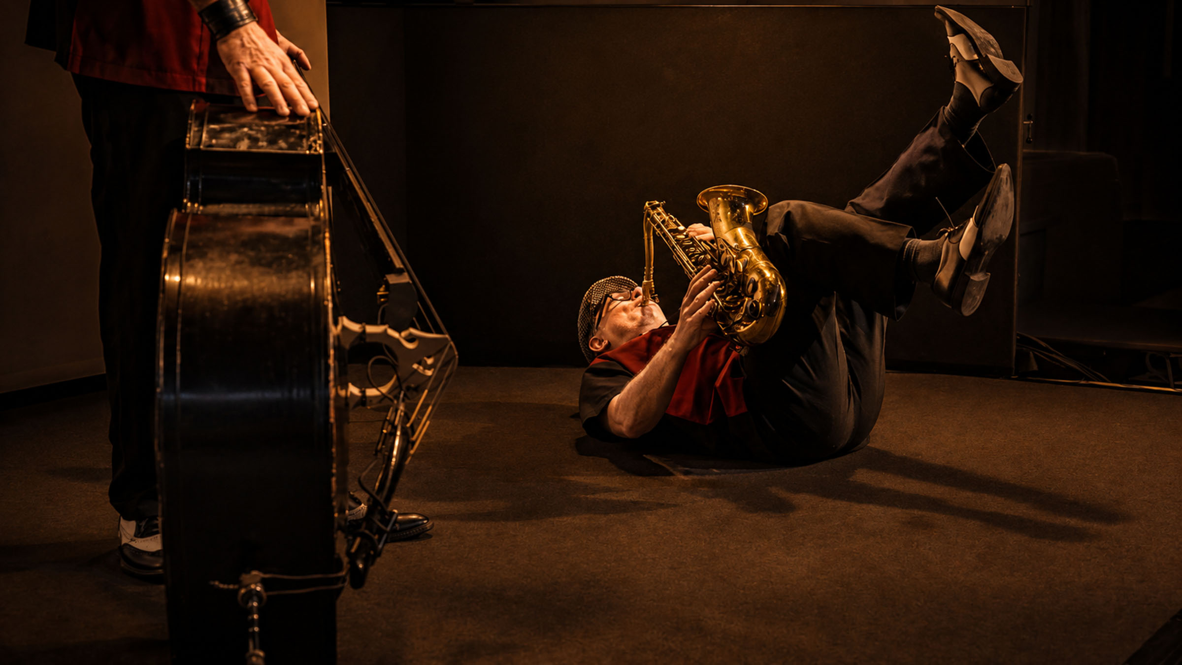 Flagstaff live Rock'n'Roll Showband Schweiz mit Saxophon und Bass